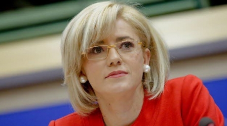 Corina Cretu si ministrii din plic