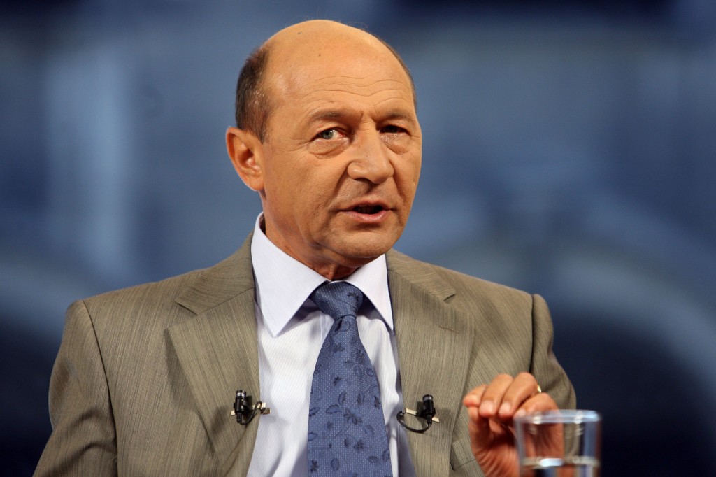 Traian Basescu la Nasul Tv - emisiune general