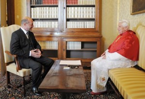 papa_benedict_basescu
