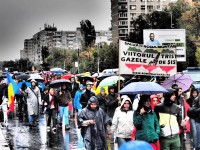 55973_711640152182689_1498232163_o