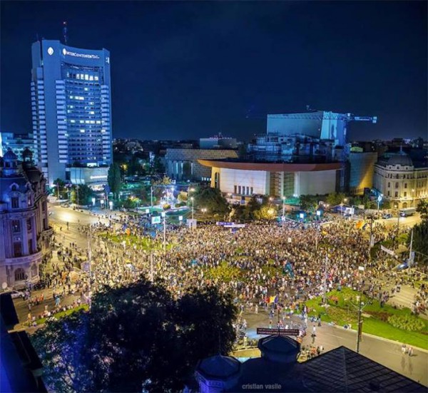 1186101_583694708339227_1207725756_n