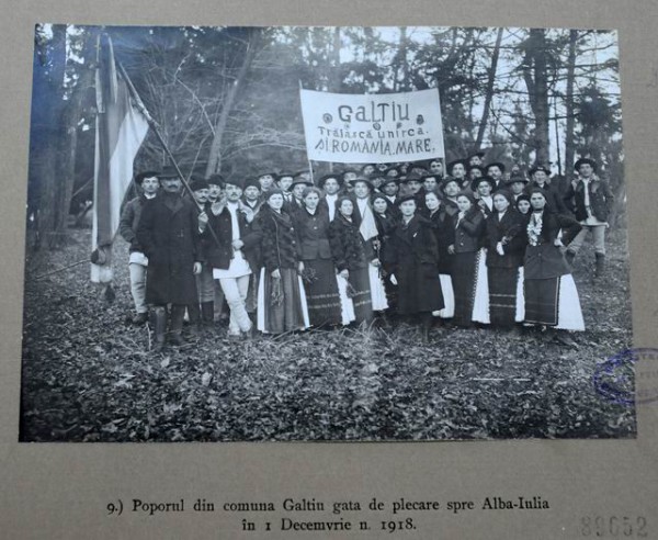 Resize-of-album-unire-1918-samoila-marza-LM0_1027