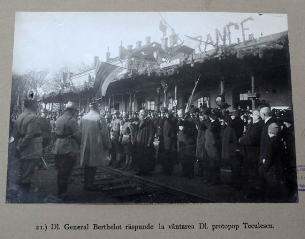 Resize-of-album-unire-1918-samoila-marza-LM0_1030