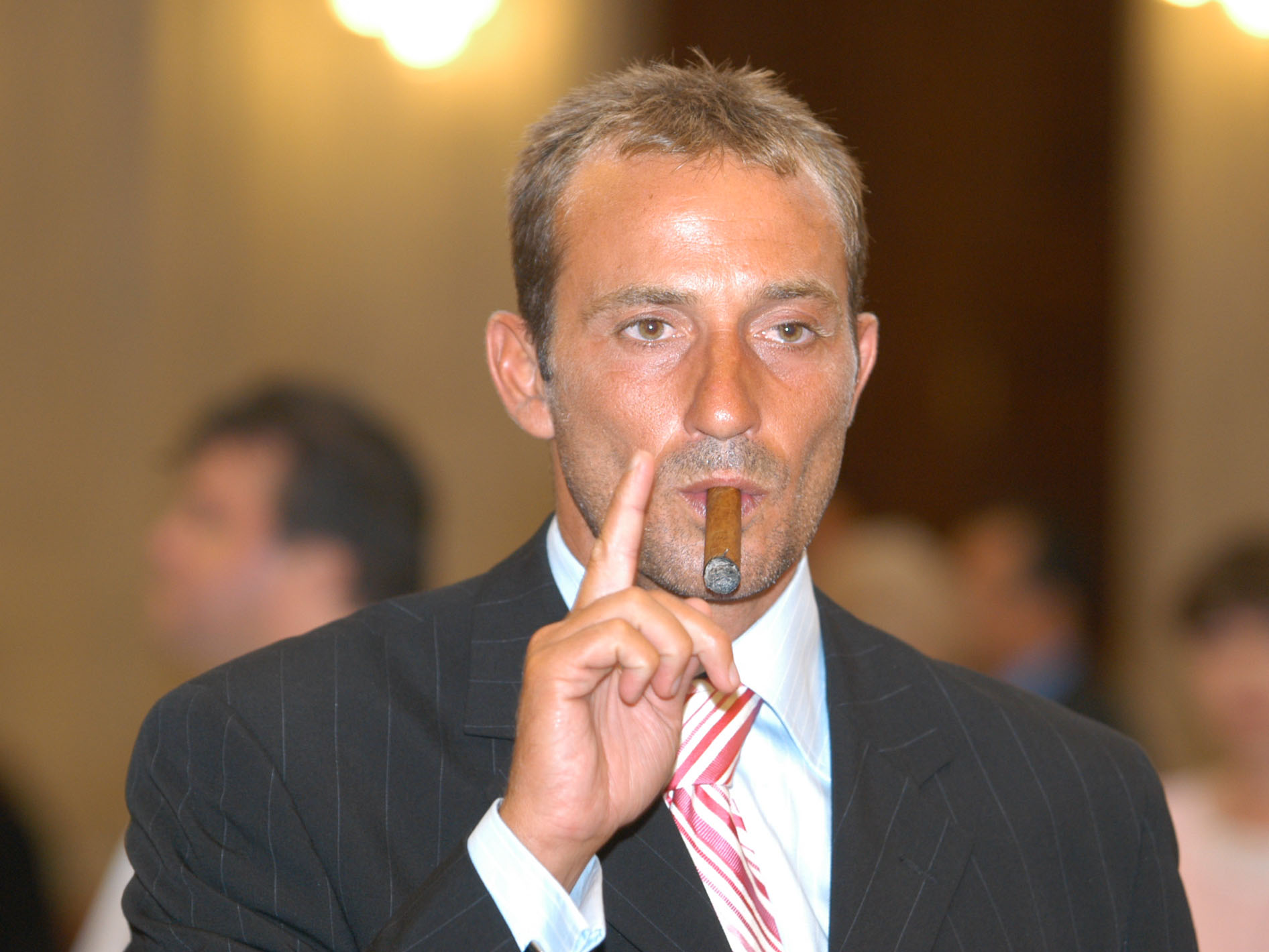Radu Mazăre, cercetat penal la sesizarea ANI | A dat contracte asociatului său cu ajutorul lui Nicușor Constantinescu. Prejudiciul, peste 4,5 milioane euro