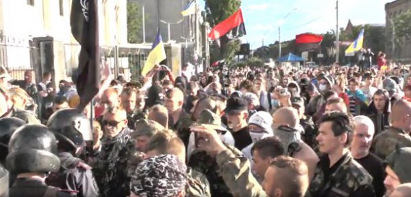 kiev protest ambasada rusiei