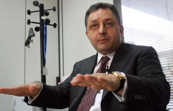 15vanghelie_RzV-465x390