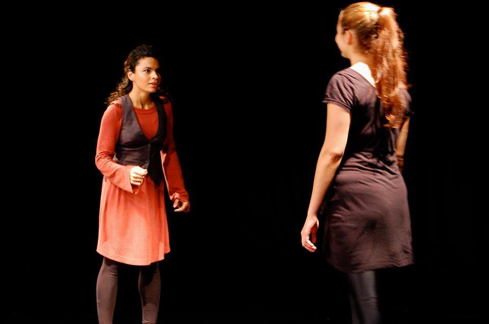 ALINA5-PE-SCENA-FOTO-FACEBOOK.