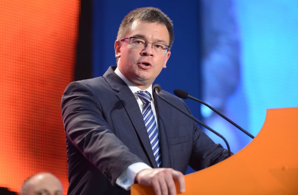 mihai-razvan-ungureanu.l9qj8r2xop-1024x670