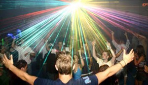 PETRECERE-CLUB-ADEVARUL