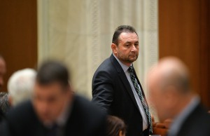 Catalin Teodorescu participa la sedinta in care este dezbatuta cererea ministrului justiţiei, Robert Cazanciuc, însoţită de solicitarea Parchetului de pe lângă Înalta Curte de Casaţie şi Justiţie, de încuviinţare a arestării preventive a deputatilor Markó Attila-Gabor si Teodorescu Cătălin - Florin, formulată în Dosarul nr.393/P/2013 al Direcţiei Naţionale Anticorupţie - Secţia de Combatere a Corupţiei, in Bucuresti, miercuri, 3 decembrie 2014. ANDREEA ALEXANDRU / MEDIAFAX FOTO
