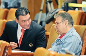 deputatii-nicolae-paun-si-madalin-voicu-detinutii-care-nu-au-savarsit-fapte-grave-sa-fie-monitorizati-cu-bratari-la-domiciliu-12-696x450