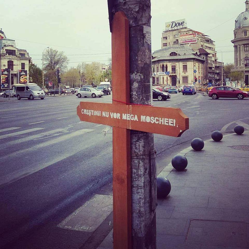 cruce lemn - moschee