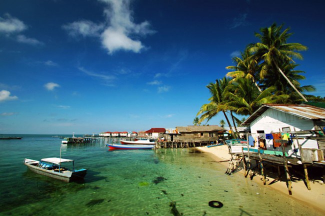 5.-Pulau-Derawan-Indonezia