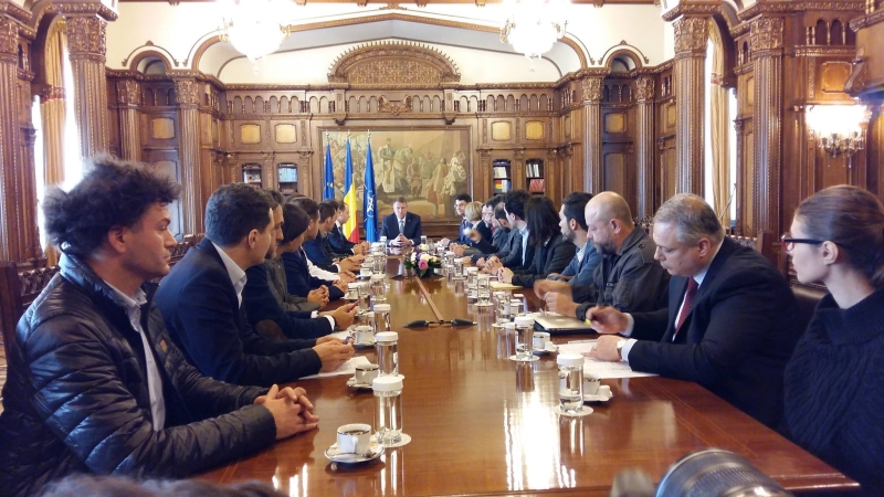 klaus_iohannis- consultari cotroceni - societatea civila - liviu mihaiu