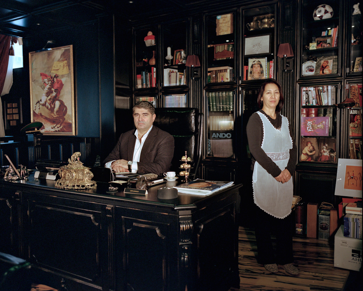 masters-and-servants-body-image-6