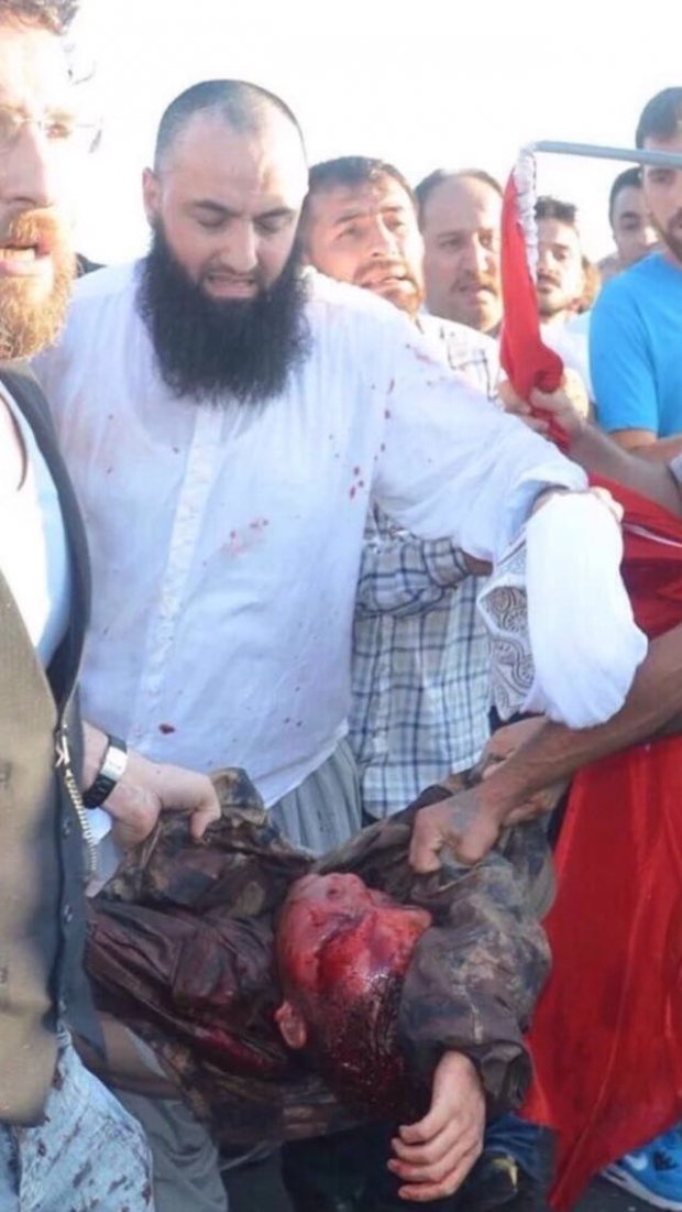 soldat turc decapitat