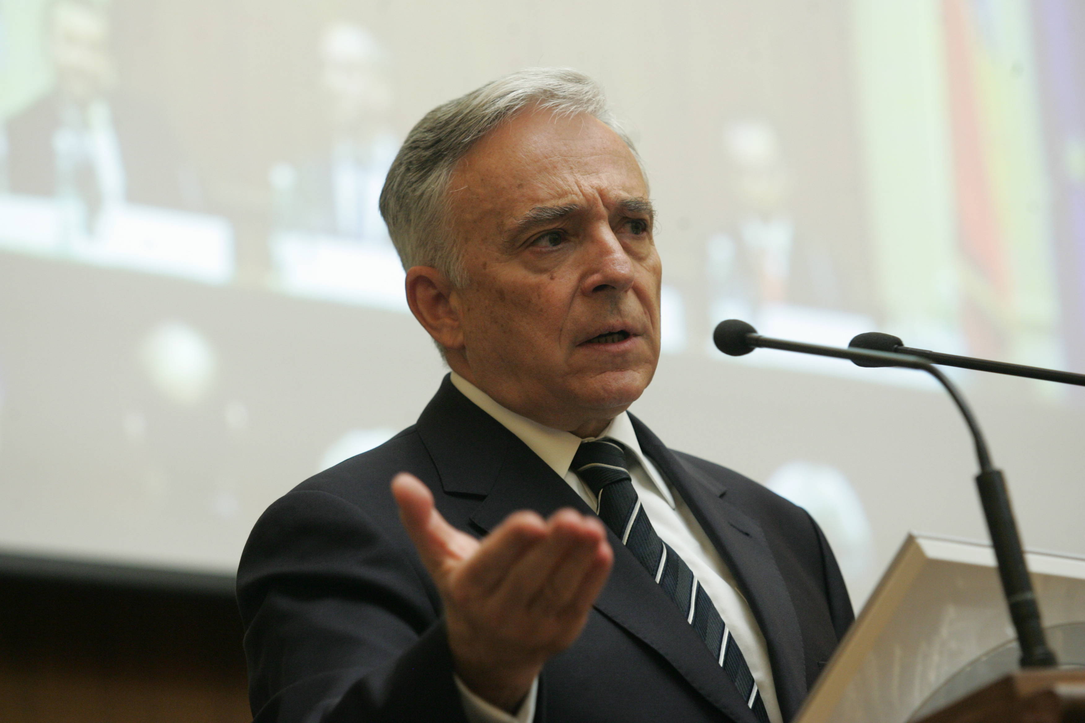isarescu