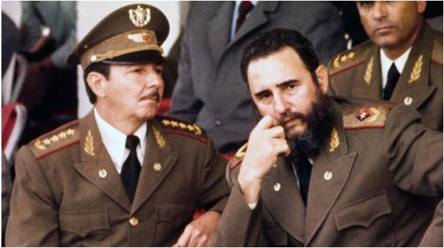 fidel-and-raul-castro-1977