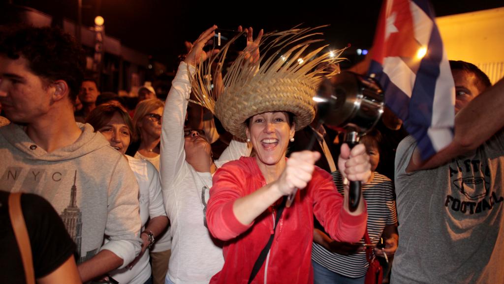 miami-fiesta_cuba-castro-dead-reaction-usa