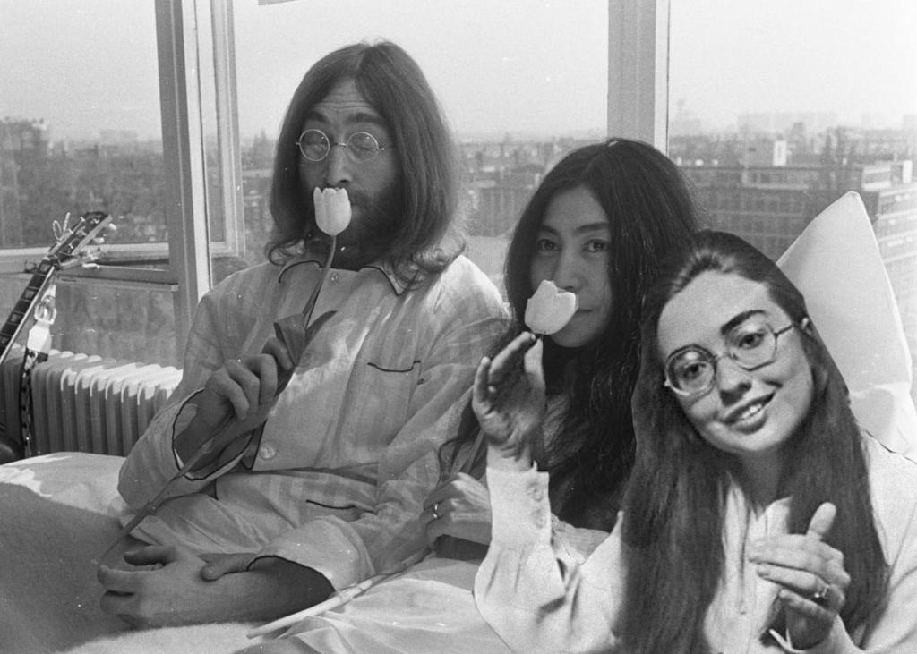 yoko_ono_john_lenon_hillary_clinton
