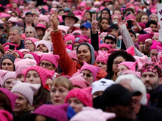 manifestatie-femei-washington-trump