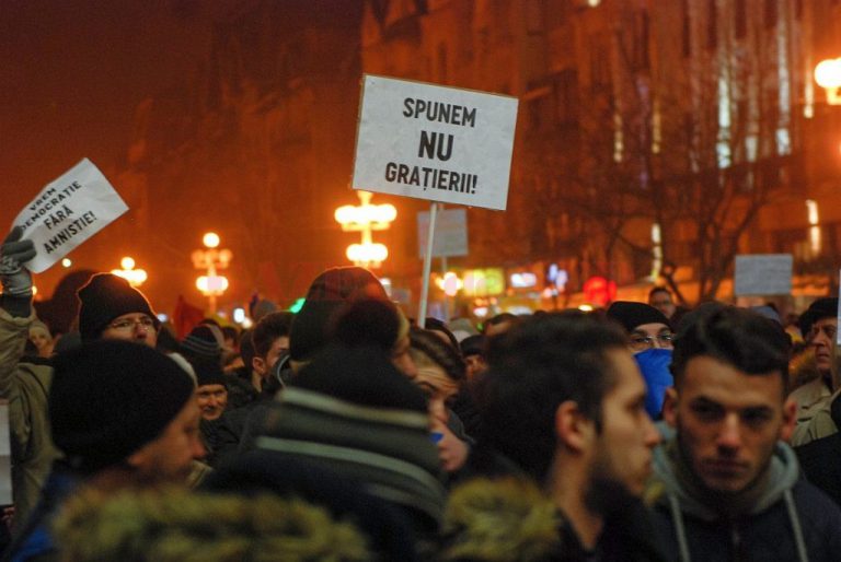 EXPLOZIV! <span style=