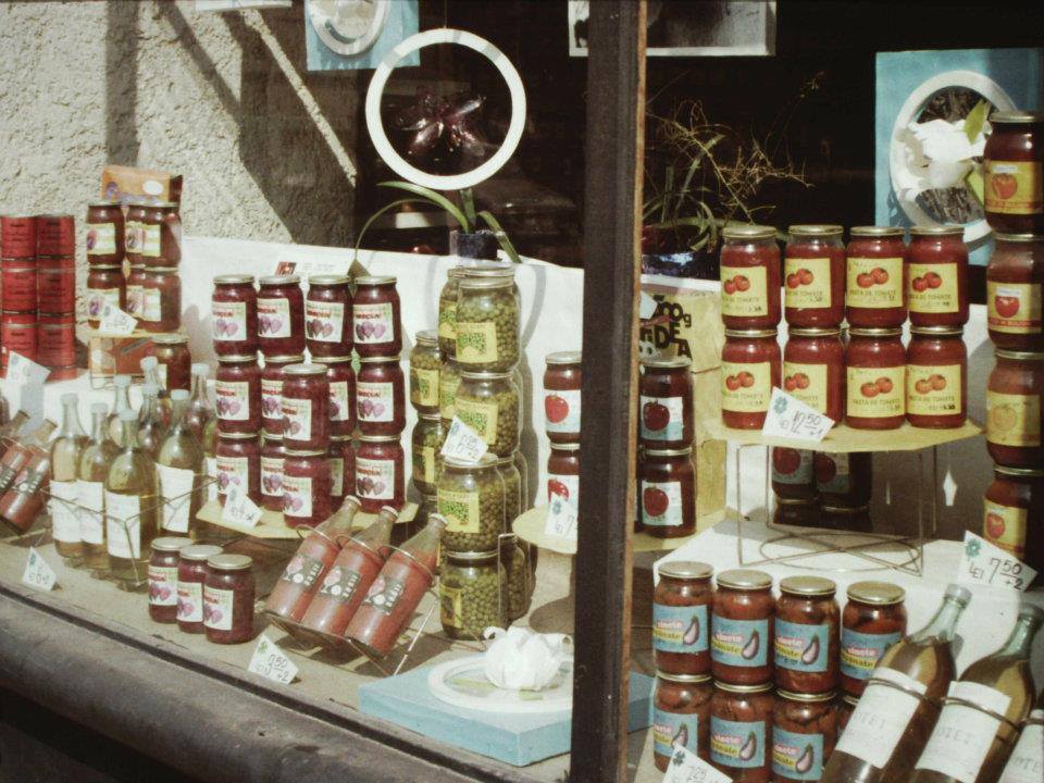 epoca-ceausescu-magazin