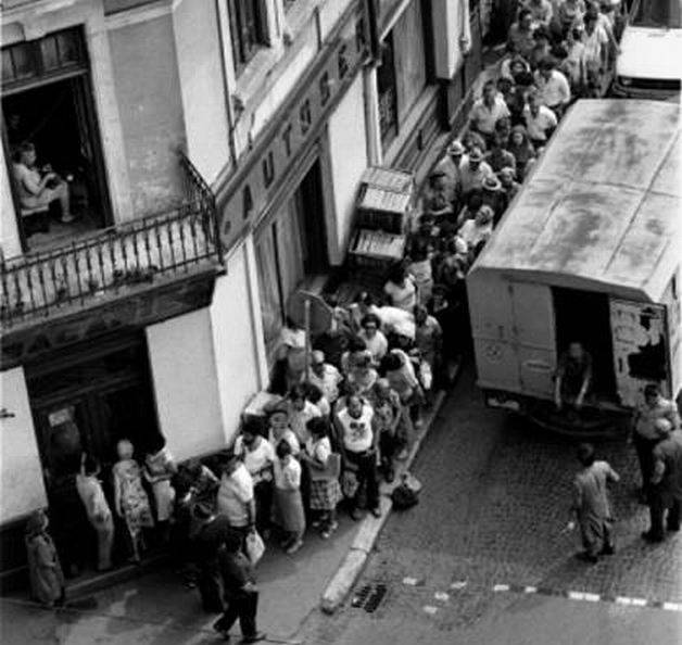 coada-alimentara-epoca-de-aur