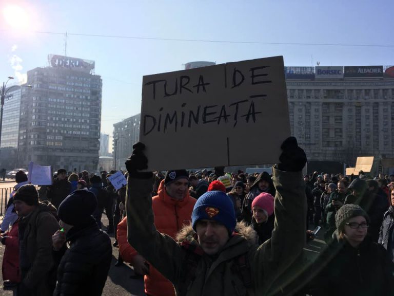 ORDONANŢELE RUŞINII au scos lumea în stradă! <span style=
