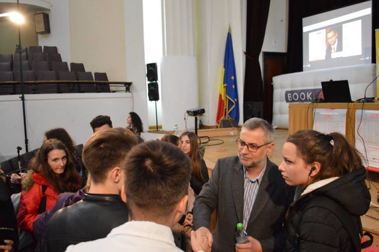 M-am săturat de România moraliştilor ipocriţi ai naţiunii! Lăsaţi tinerii să plece! Iată Planul de Salvare a României!