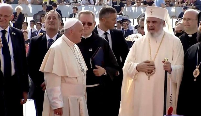 Am fost invitat la o intilnire istorica : Patriarhul Daniel si Papa Francisc in Catedrala Mintuirii Neamului !