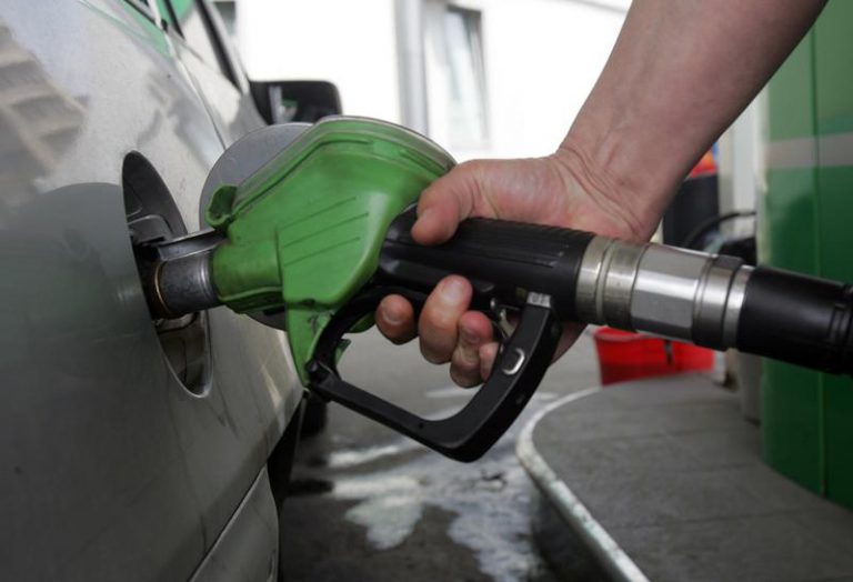 UN NOU CUTREMUR FISCAL! Transportatorii au luat foc când au auzit că se scumpesc carburanții de la 1 septembrie
