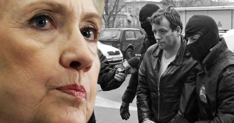 GUCCIFER, COȘMARUL lui Hillary Clinton, TRAS în PIEPT de JUDECĂTORI! Ce a pățit celebrul hacker în SUA