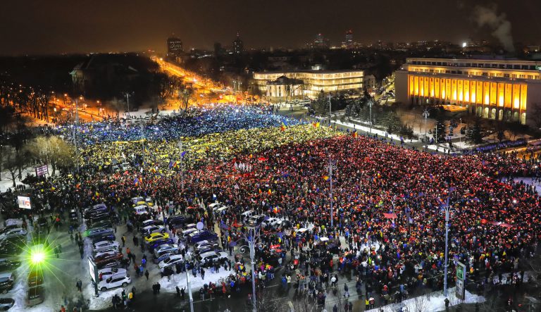 Îi doare în fund de România! Șantaj la cel mai înalt nivel! Articol pentru cunoscători…